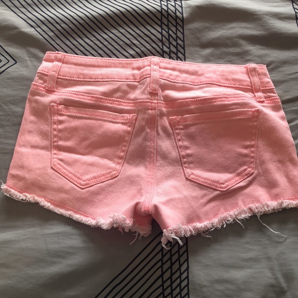 Pink Refuge Shorts - Picture 2 of 3